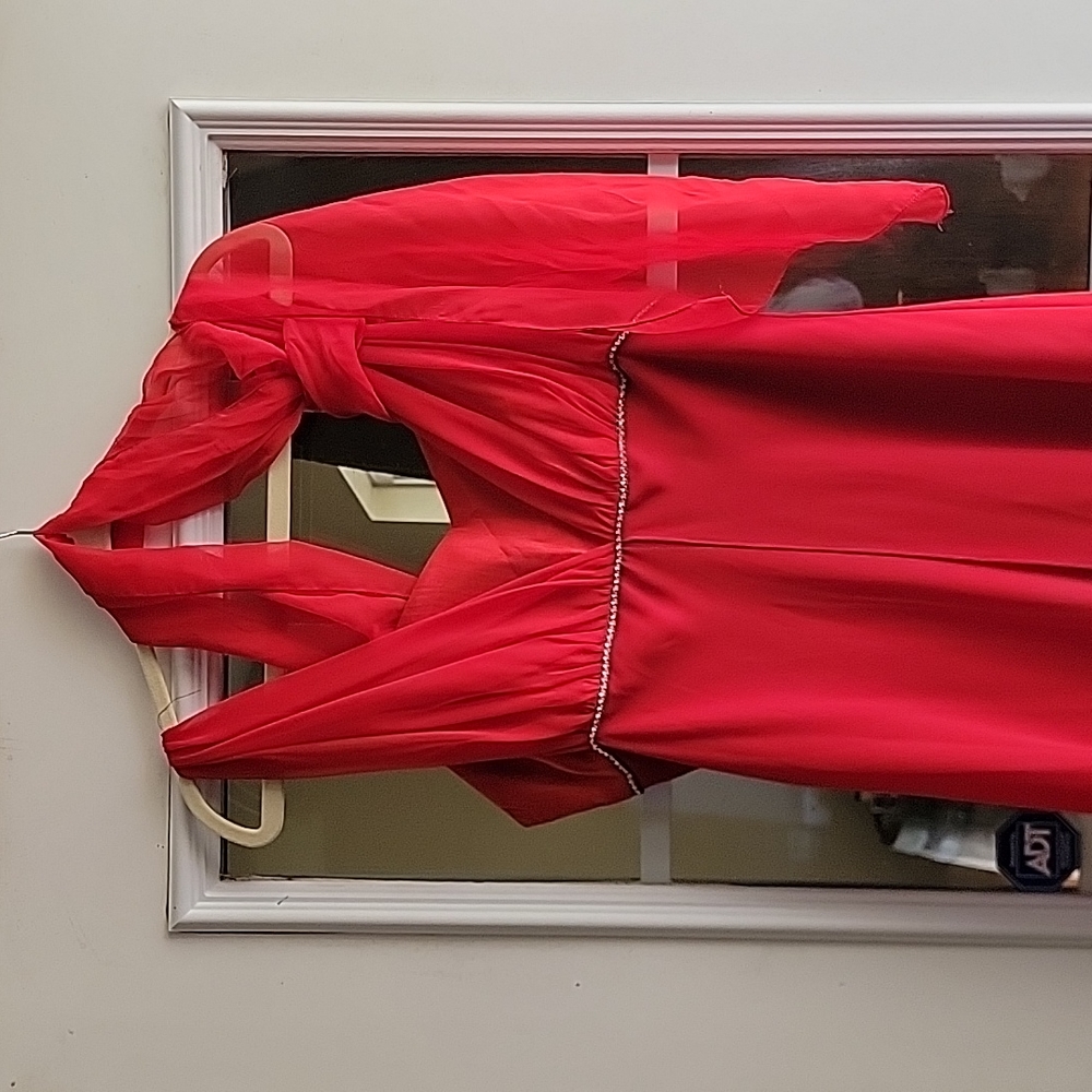 Euc Pristine Red full length gown with diamond like accent and matching scarf.